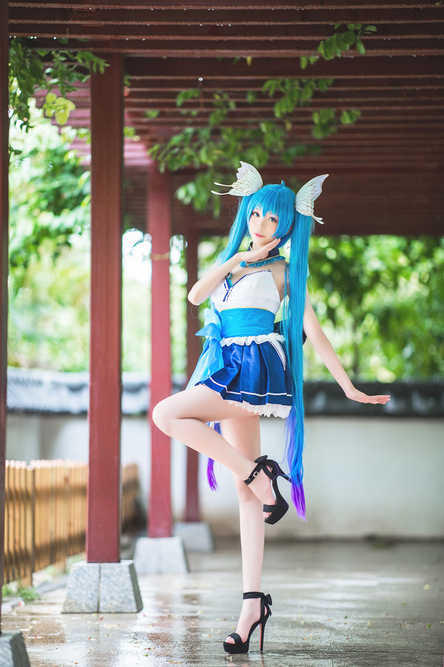 长腿Coser青青子Js – 初音未来 [9P] 插图1