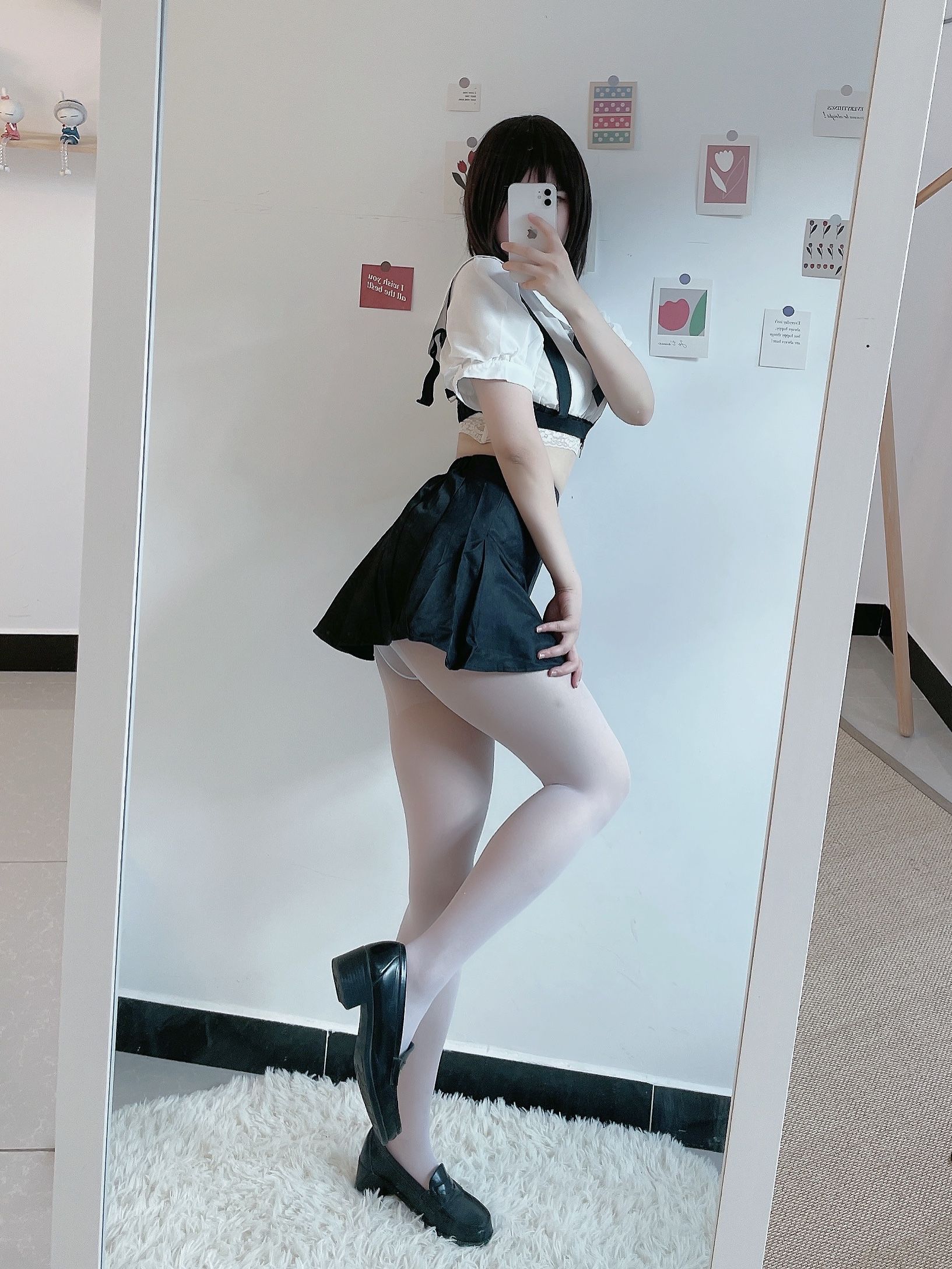 动漫博主田璐璐 – 白丝短裙 [100P] 插图1