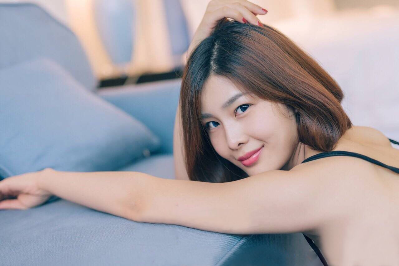 闫盼盼 夜玫瑰 [36P] 插图1