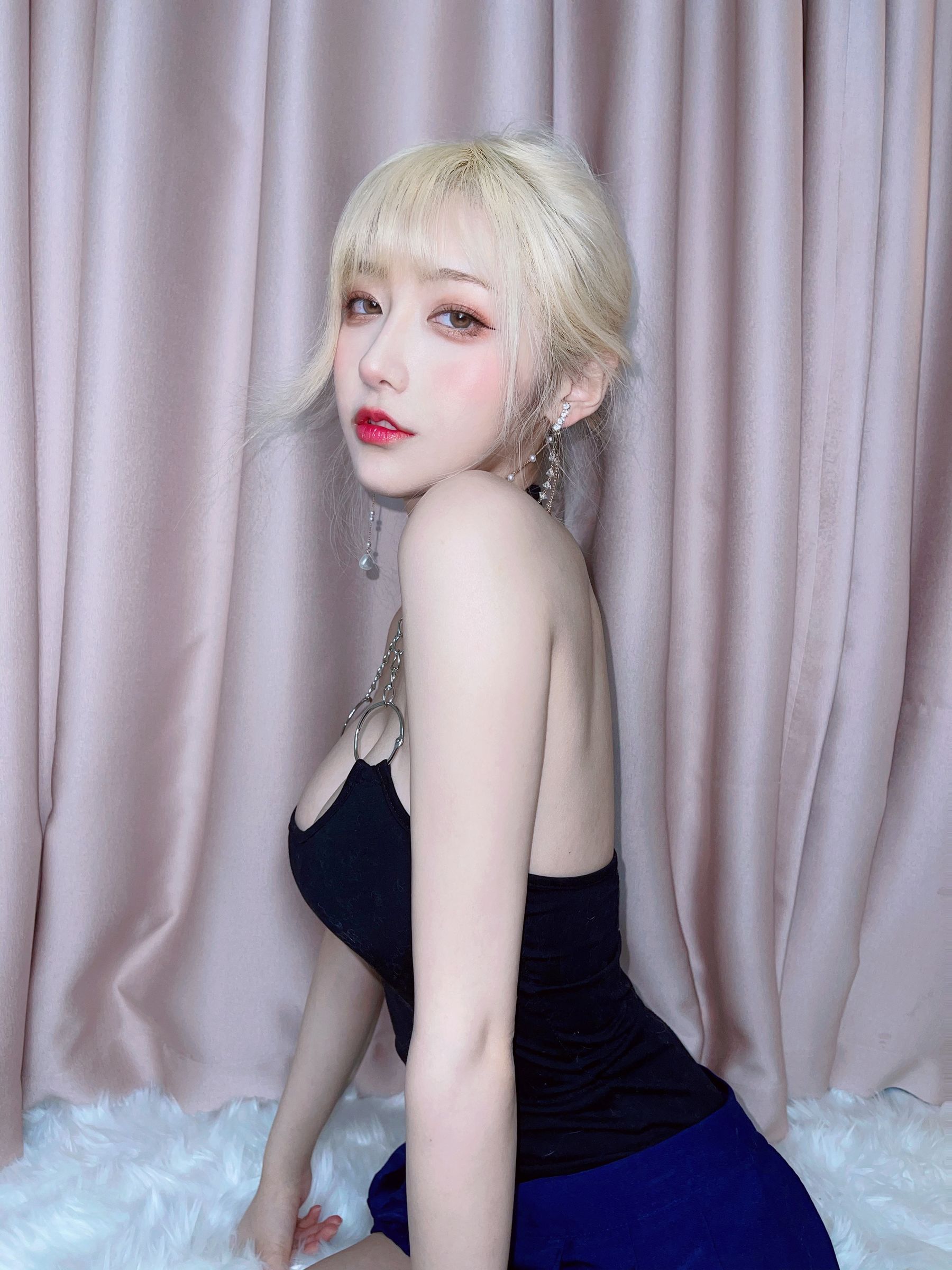 人气Coser啾小妍 – 金发芭比 [40P] 插图1