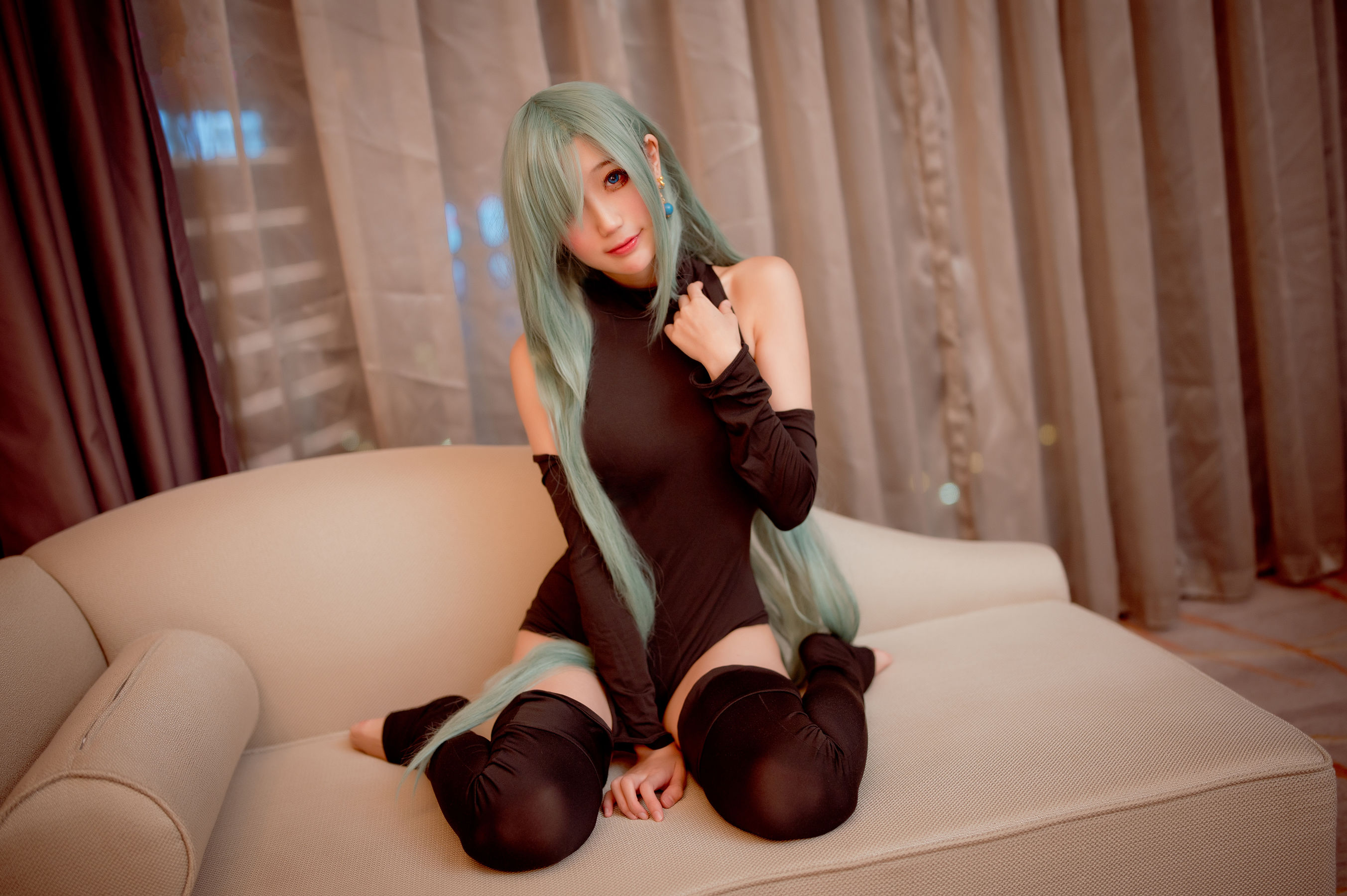周叽是可爱兔兔 – 伊丽莎白连体衣 [15P] 插图1