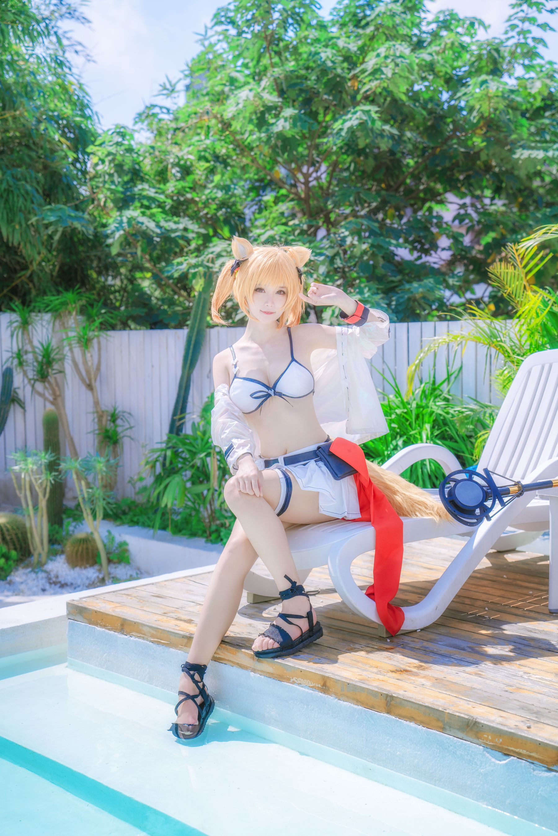 [Cosplay写真] 萌宠博主yui金鱼 – 空泳装 [9P] 插图1