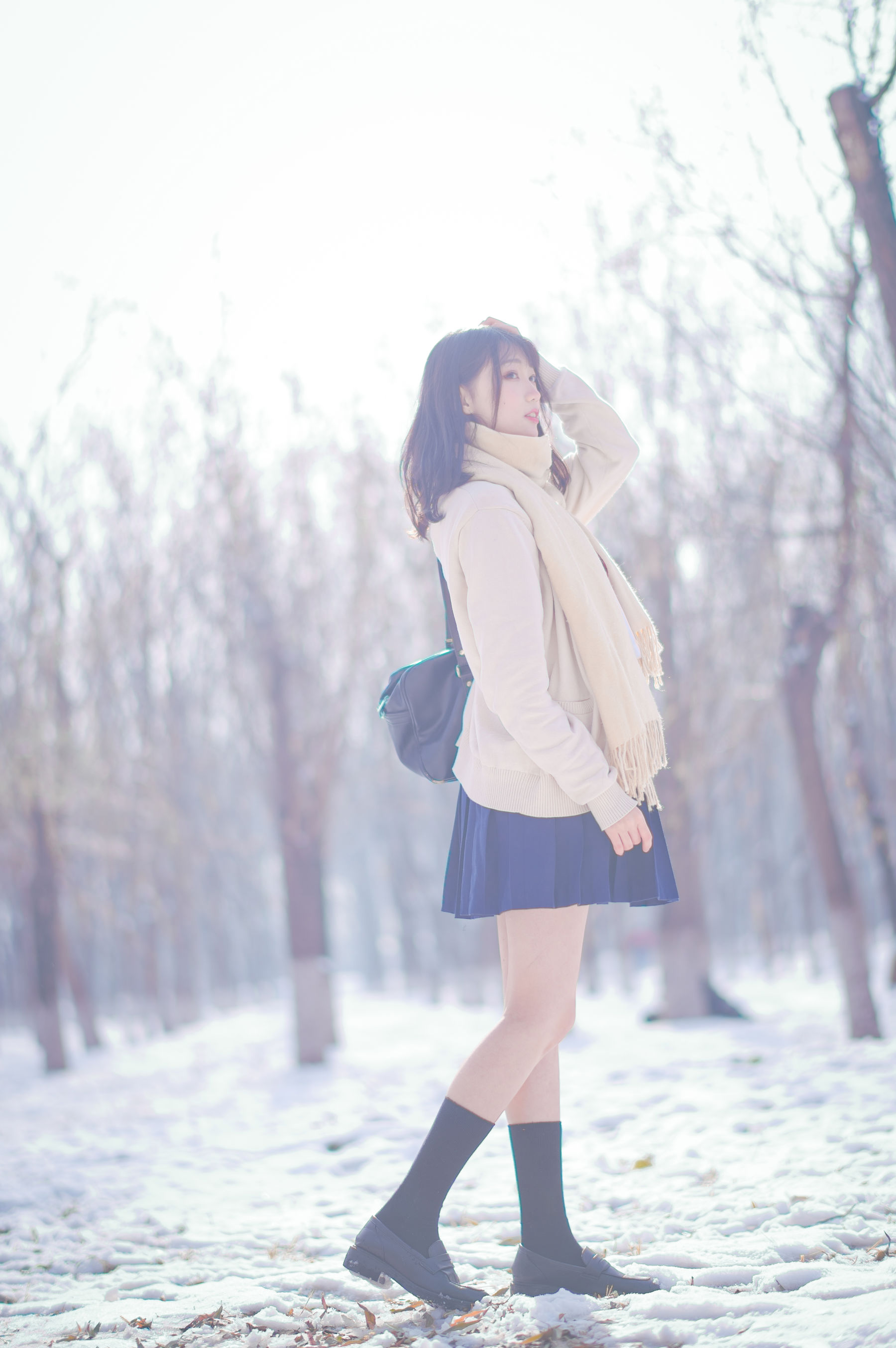 周叽是可爱兔兔 – 雪景JK [15P] 插图5
