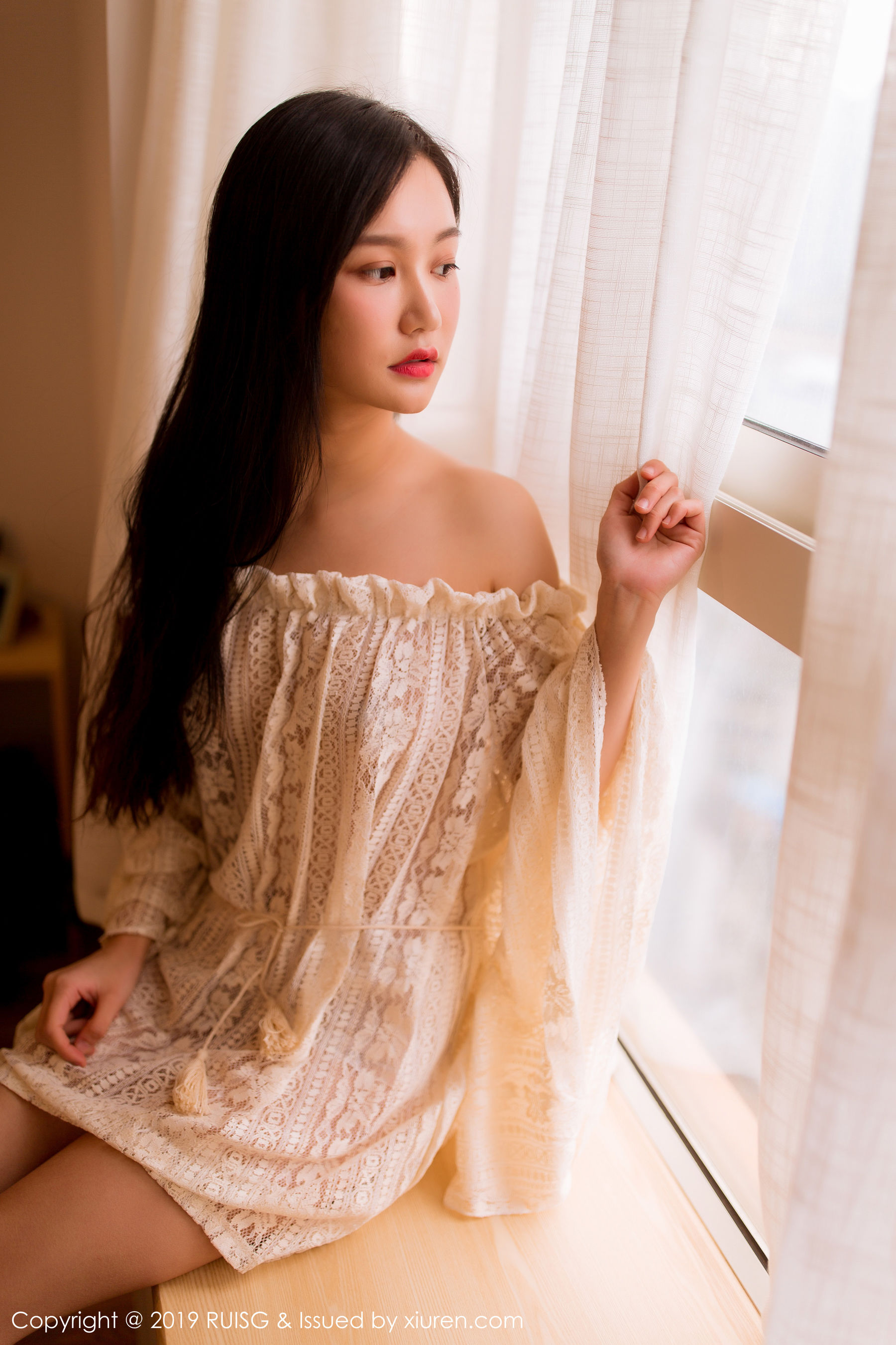 瑞丝馆RUISG Vol.066 深紫Julie [39P] 插图1