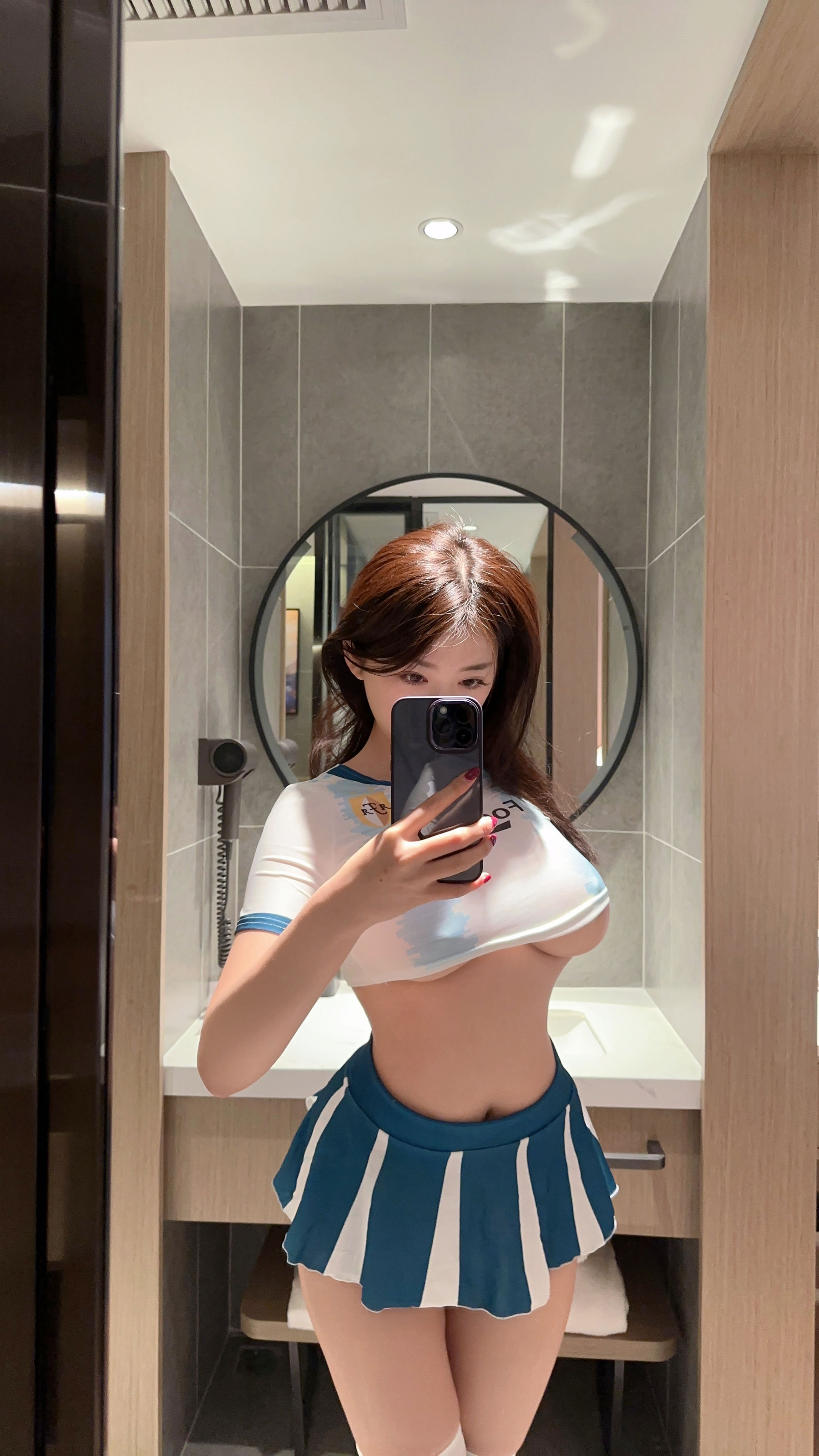 奶宝妹纸 – 足球宝贝 [34P]