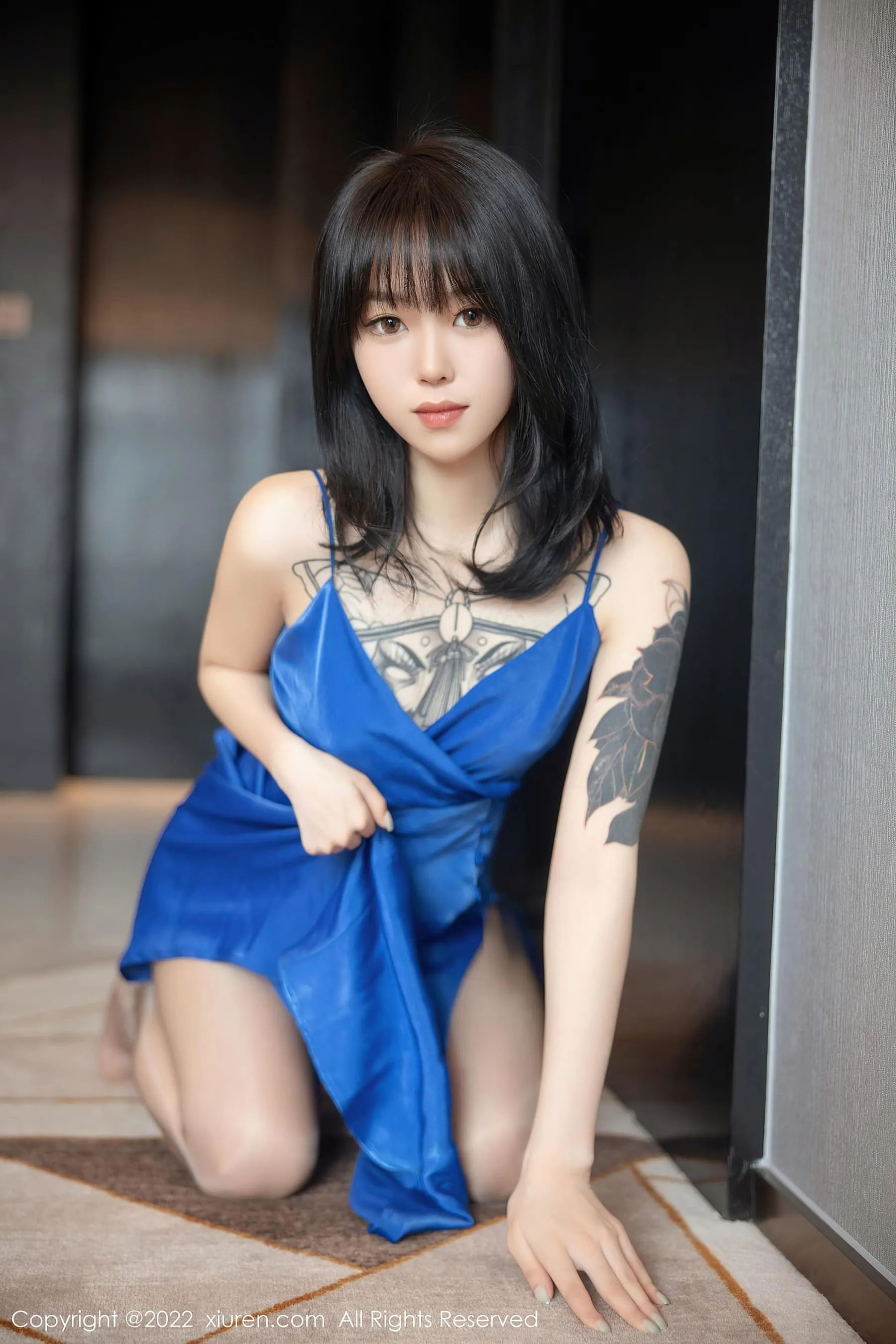 秀人网 No.5165 奶瓶. 吊带裙美腿
