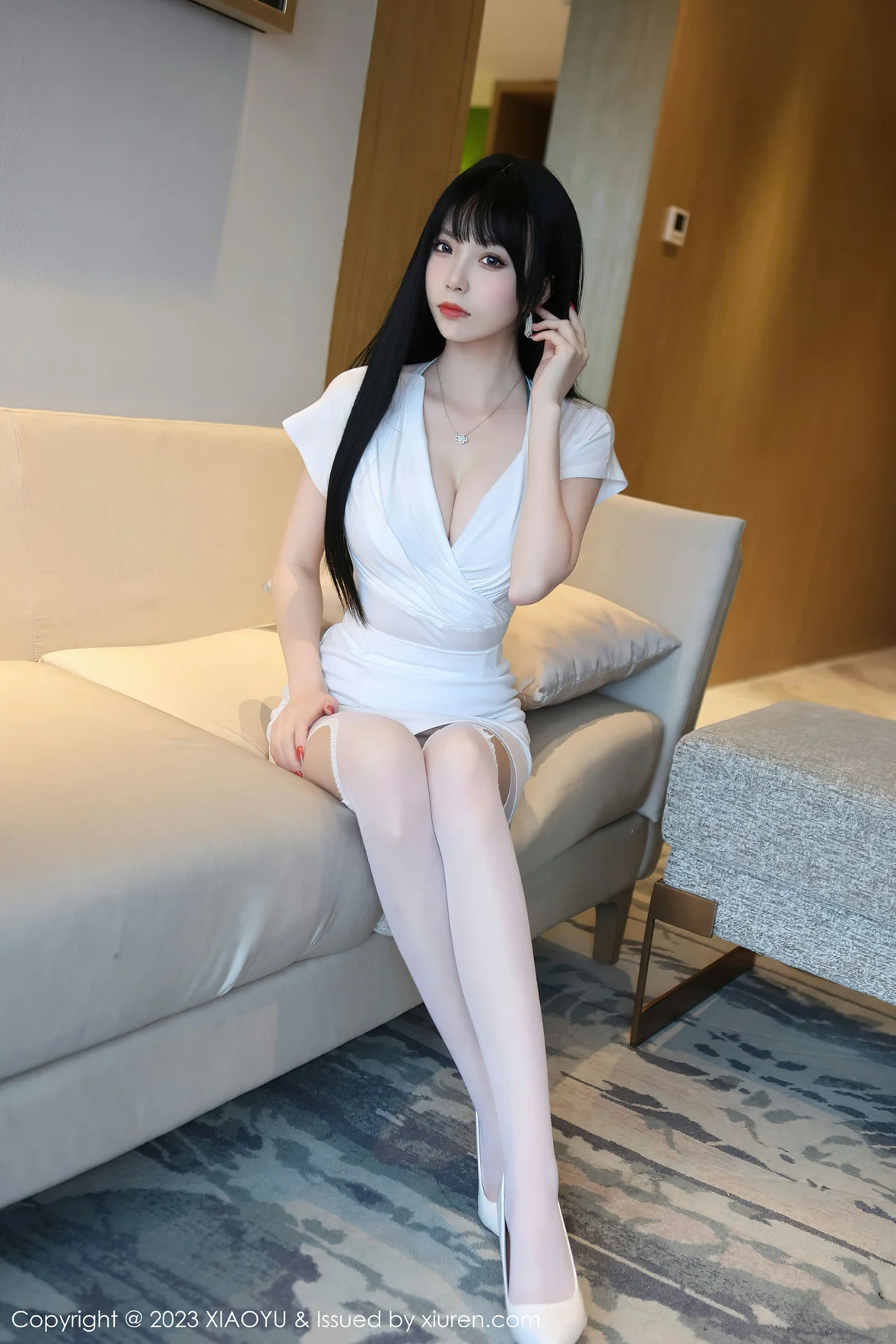 XiuRen 秀人 No.6897 江七七 墨绿色蕾丝内衣性感写真 [81P] 插图1