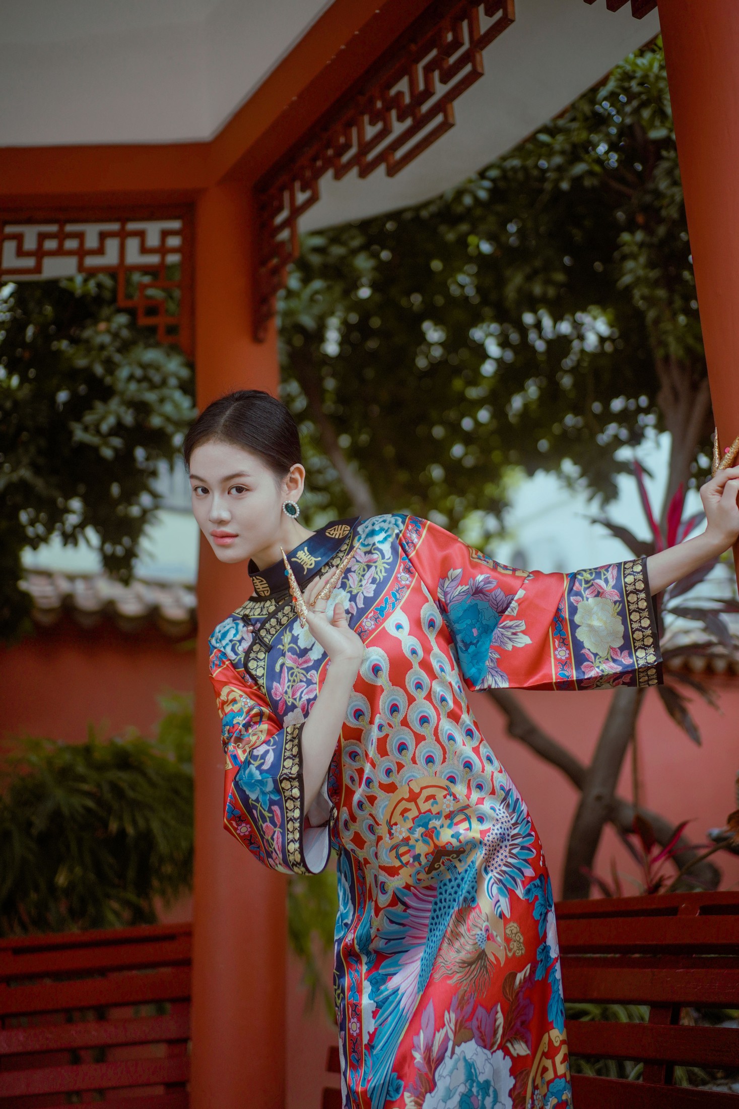 曼丽 – 《穿越清宫，红墙下的高挑格格》[46P] 插图1