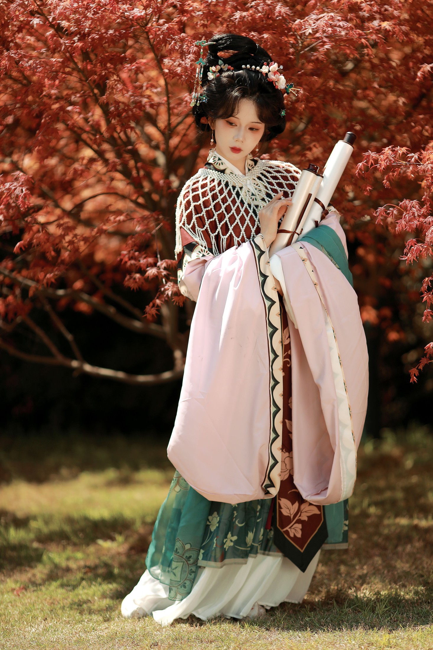 是三七呀 – 《枫叶仕女图》[15P] 插图1