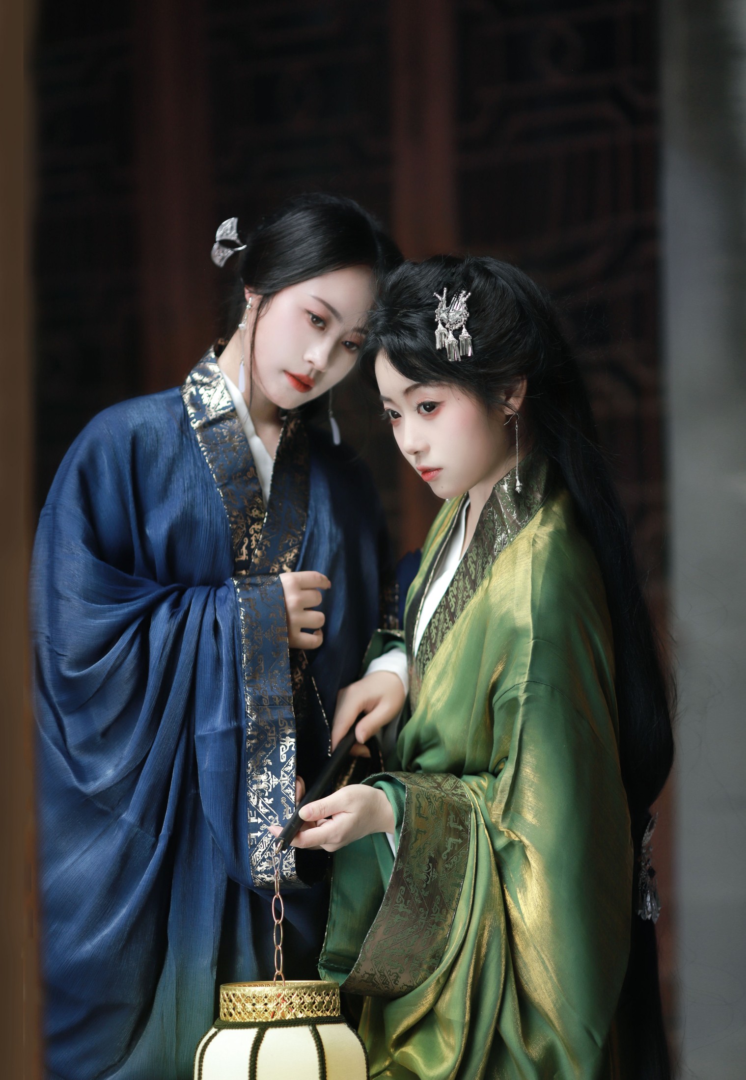 富江 小羊咩咩 – 《入眸》[13P] 插图1