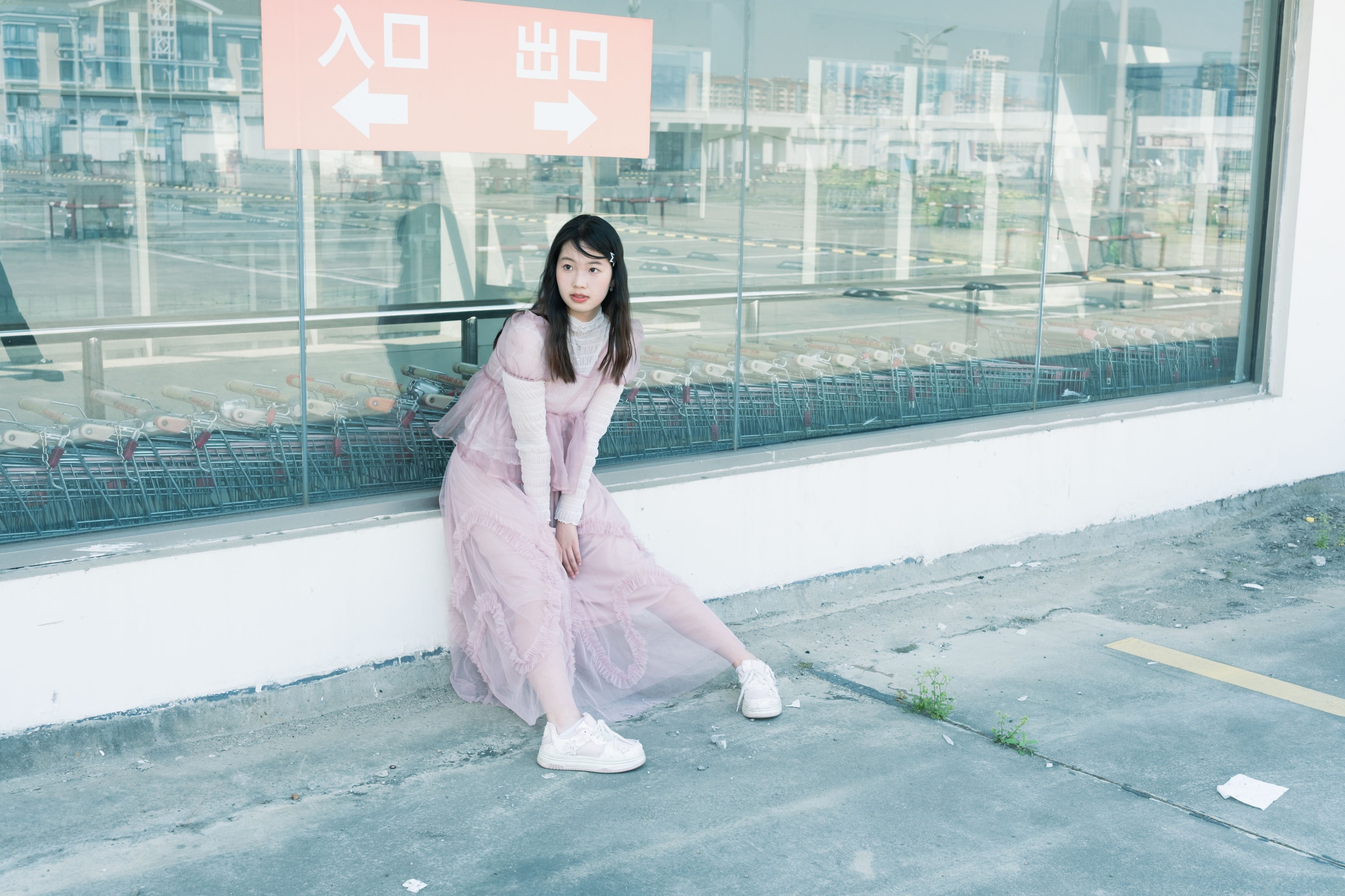 粉色少女 – 《天台邂逅 | 日系少女的梦幻诗篇》[21P] 插图1