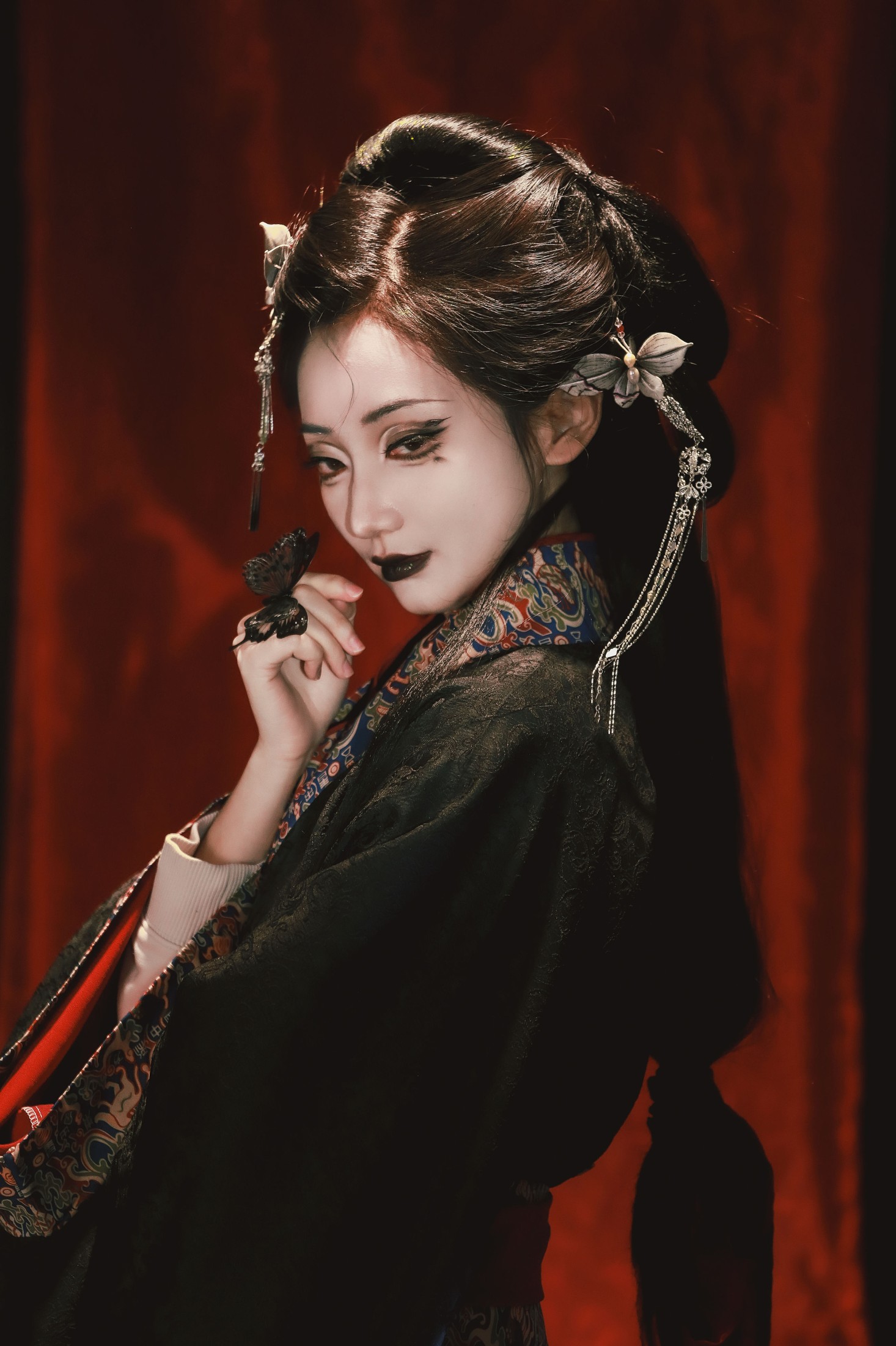 荔小柴 – 《恶女》[18P] 插图1