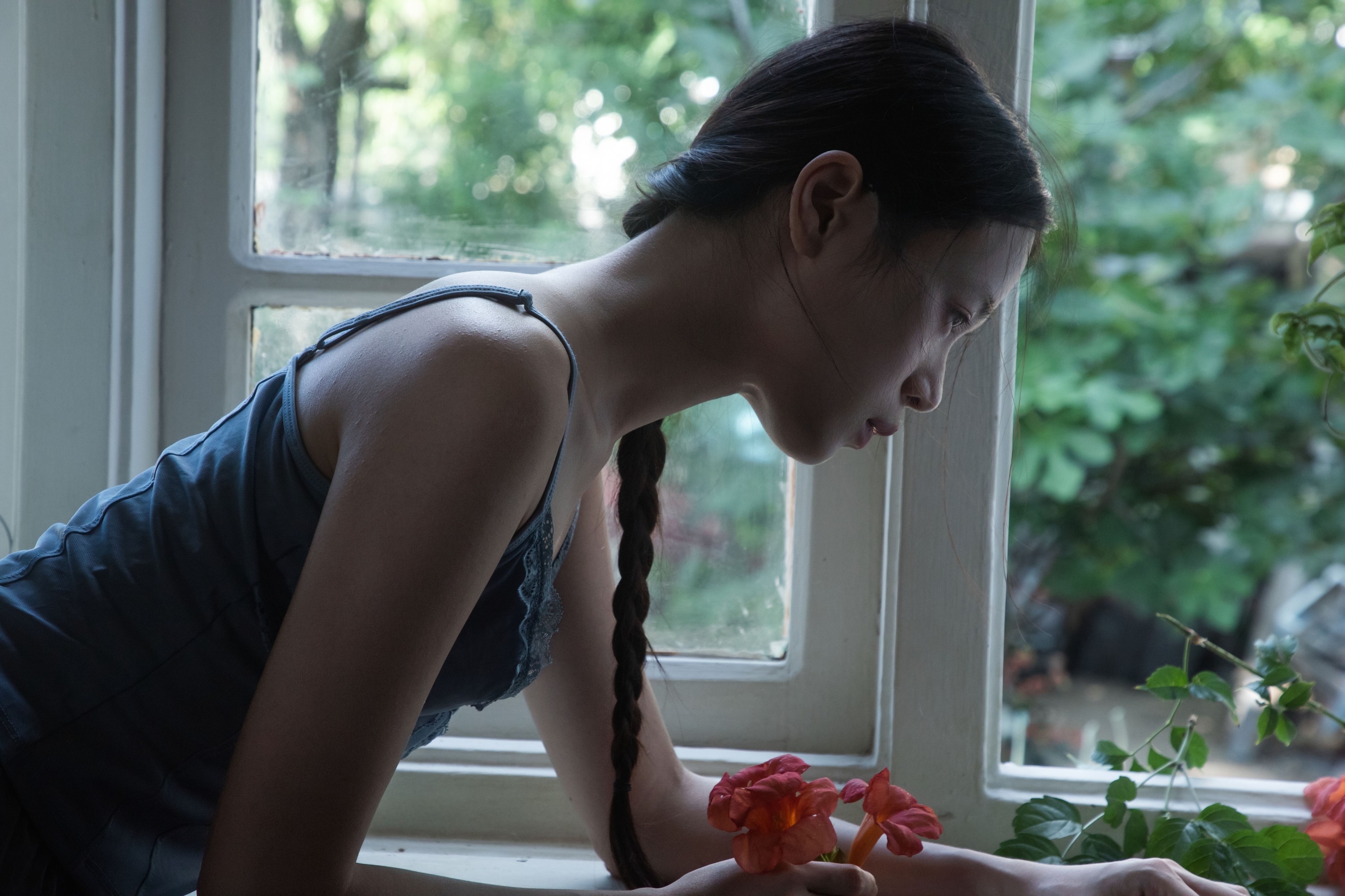 蔡景梵 – 《光，海棠花和女孩》[18P] 插图1