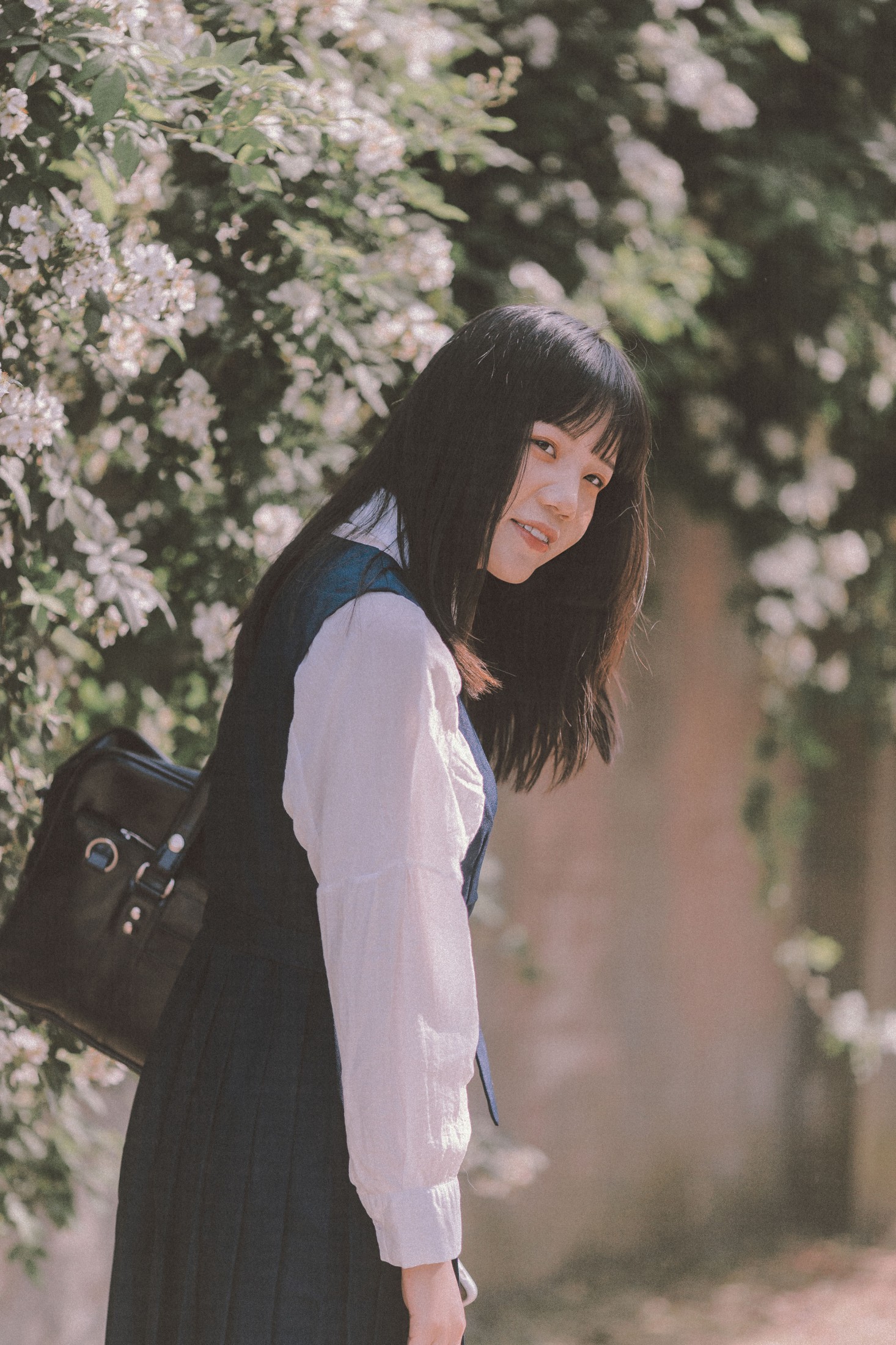 晗 – 《蔷薇花开》[17P] 插图1