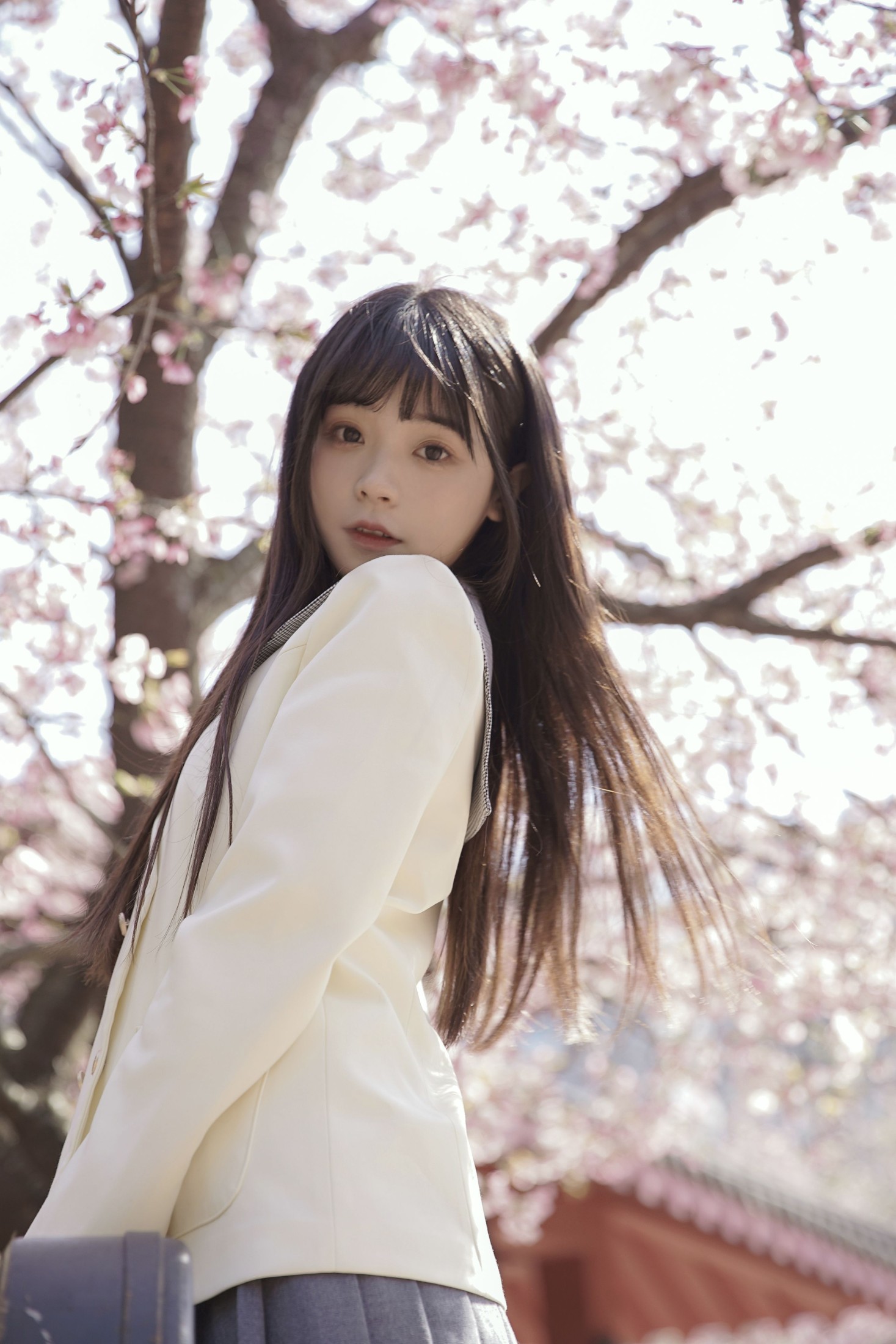 一只小沁 – 《樱花下的少女》[17P] 插图1