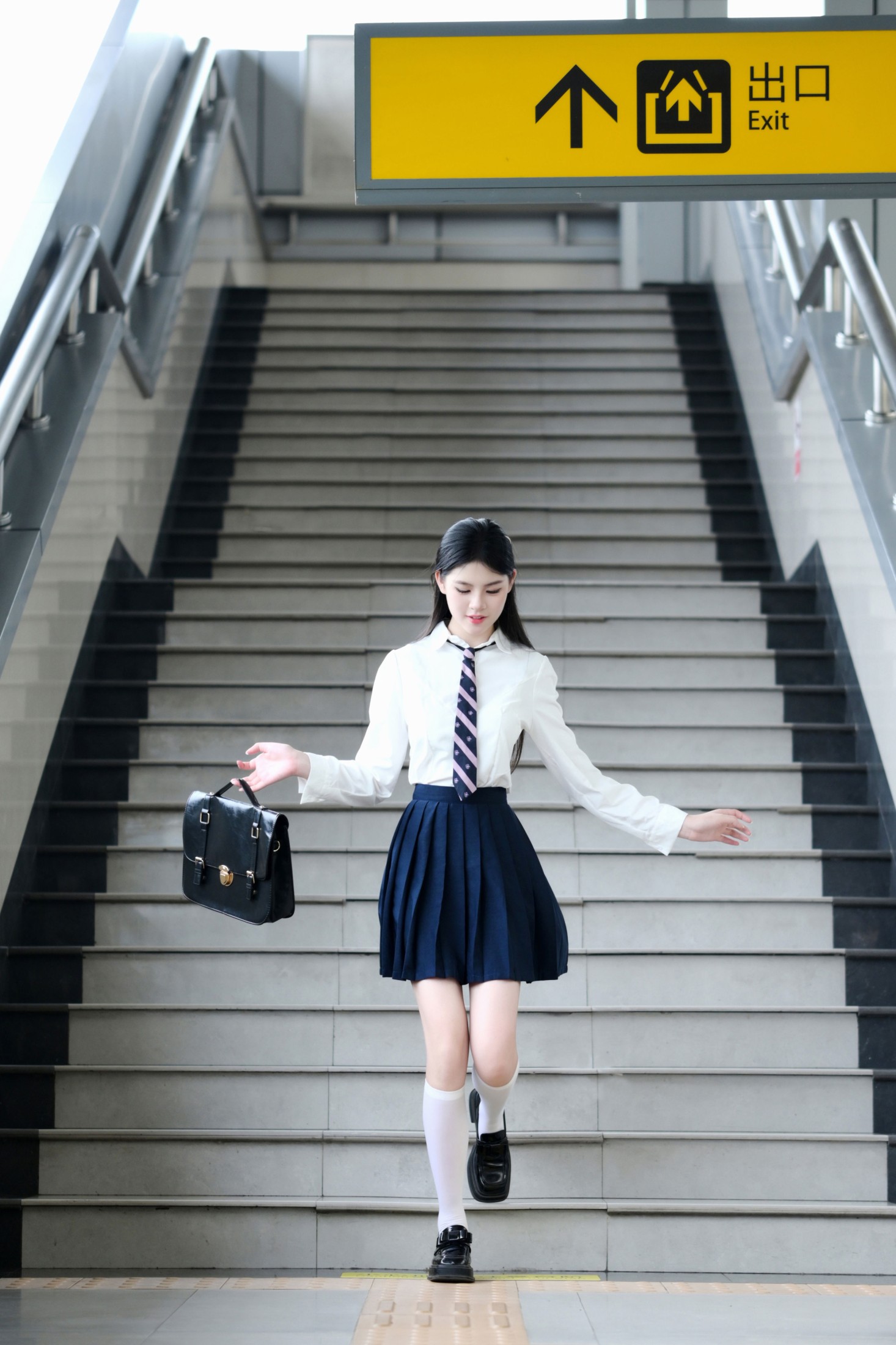 荔枝 – 《日系轻轨站》[17P] 插图1