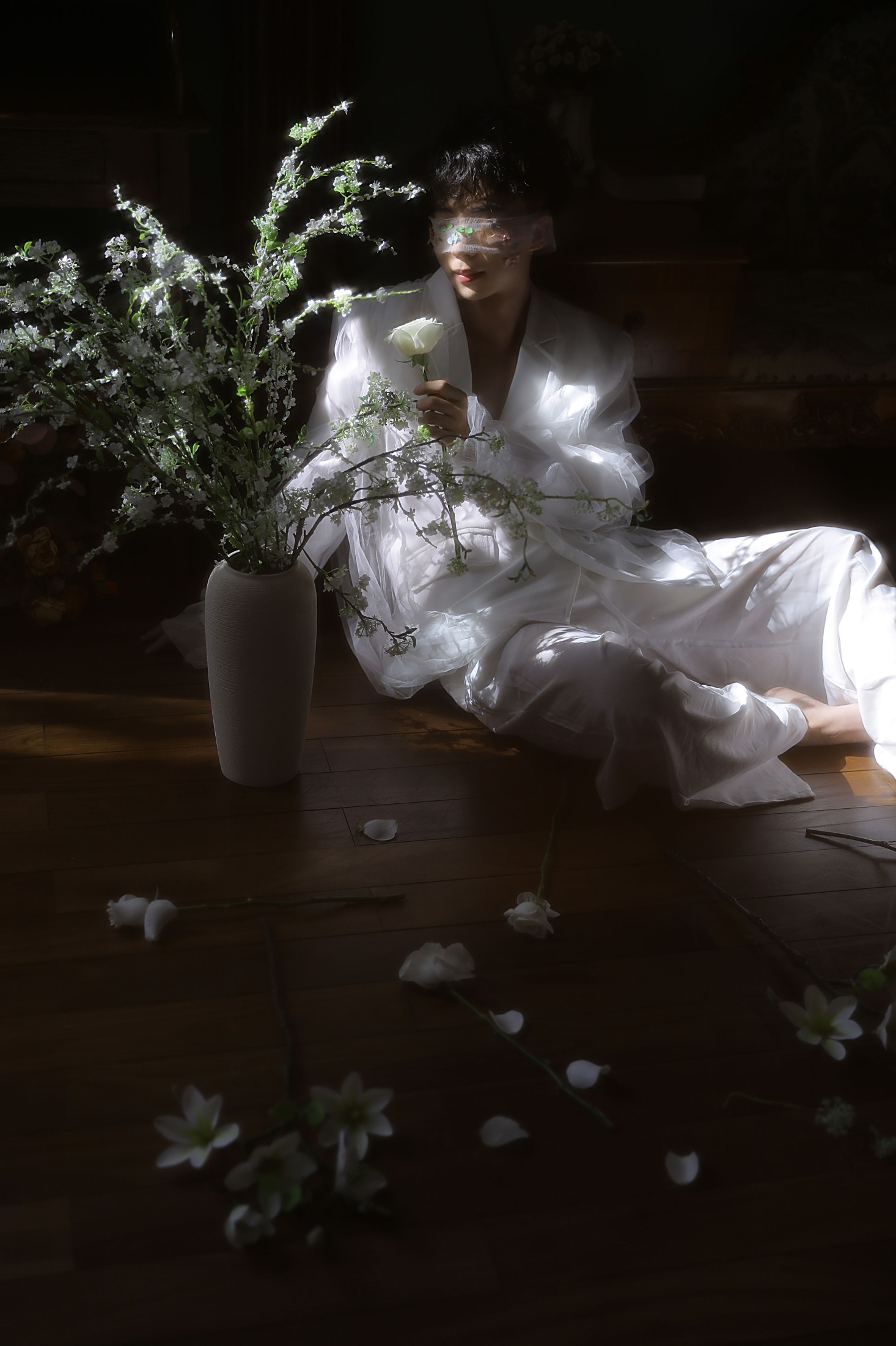 都是胸大惹的祸 – 《花神降临》[25P] 插图1