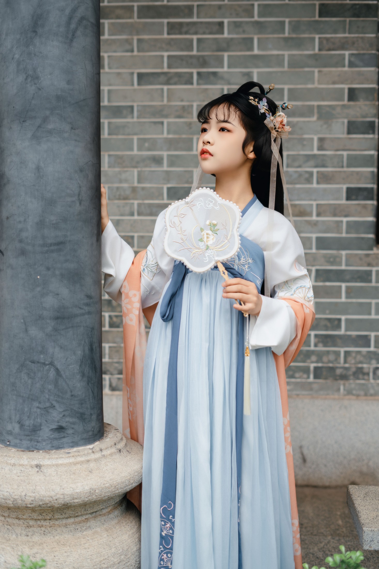 丹丹 – 《穿汉服的小女孩》[16P] 插图1