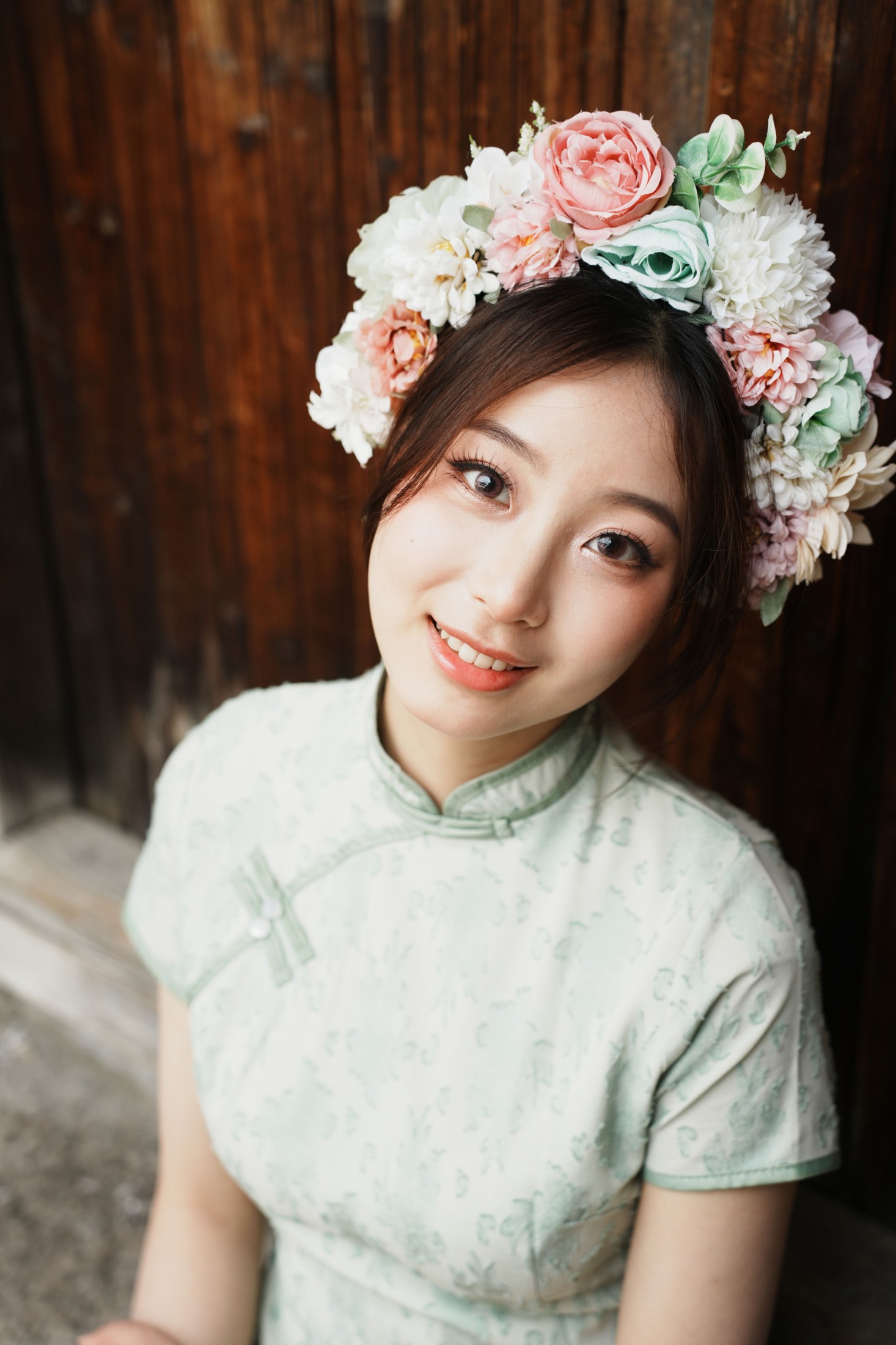 小u – 《绿色旗袍簪花》[17P] 插图1