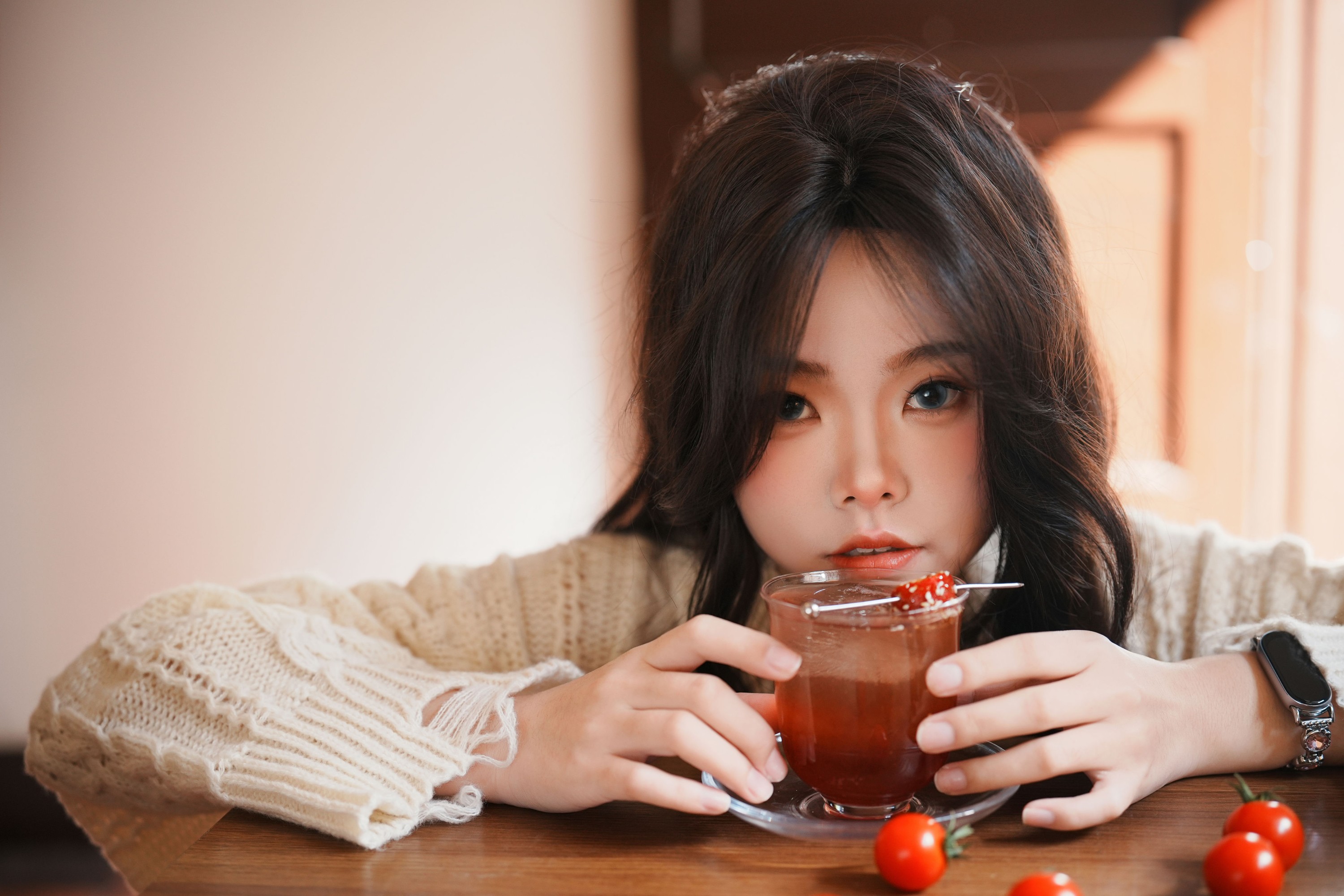 乐迪 – 《室内番茄写真》[13P] 插图1