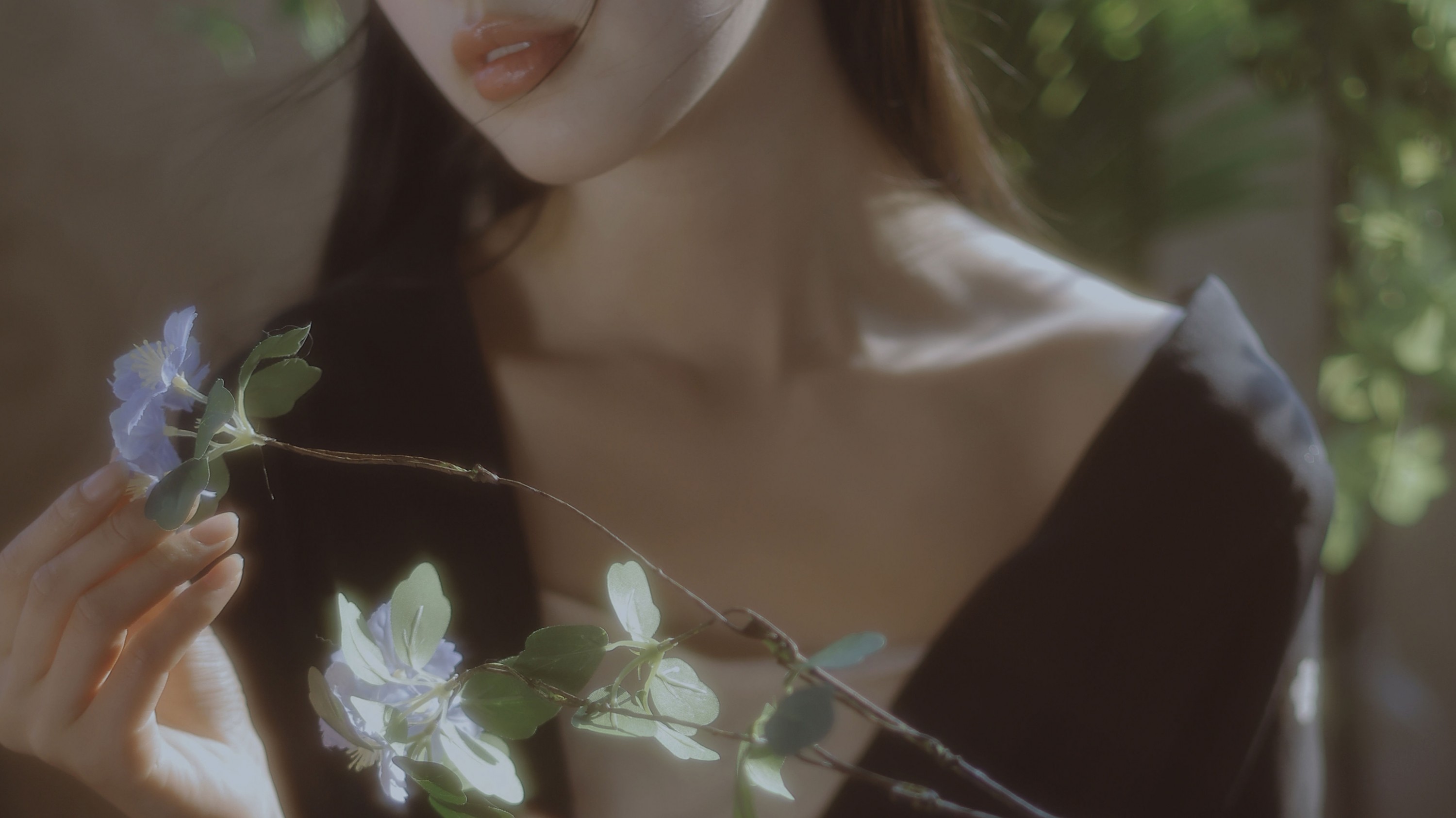美鹿籽 – 《清冷感拉满》[17P] 插图1
