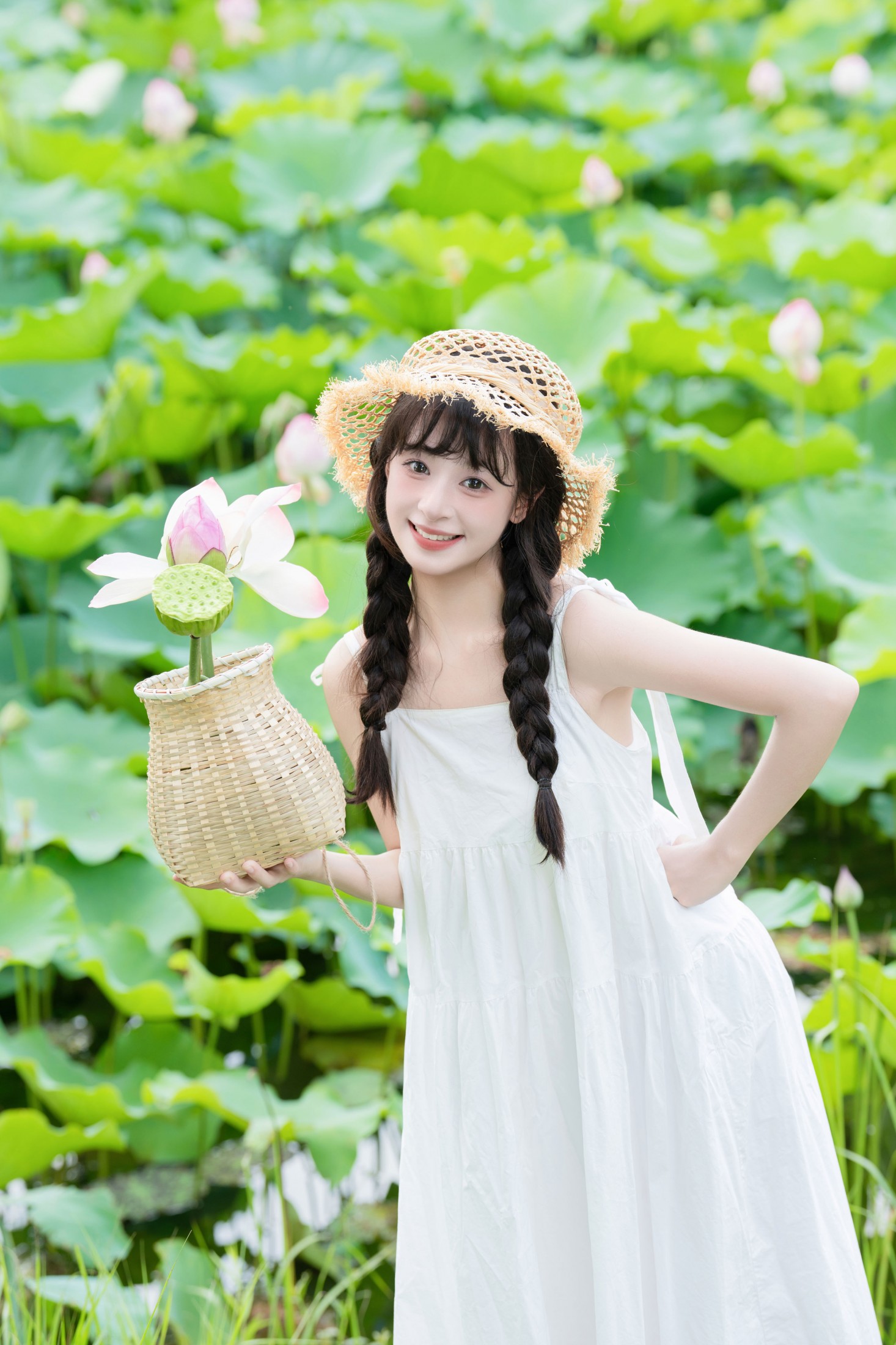 夏芋小年 – 《荷塘》[27P] 插图1