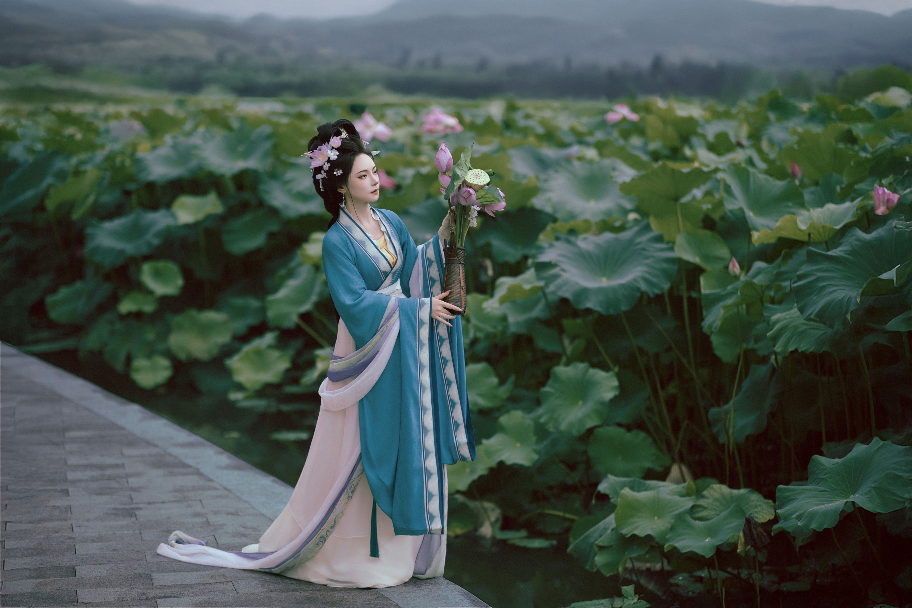 爱莫离 – 《荷香》[26P] 插图1