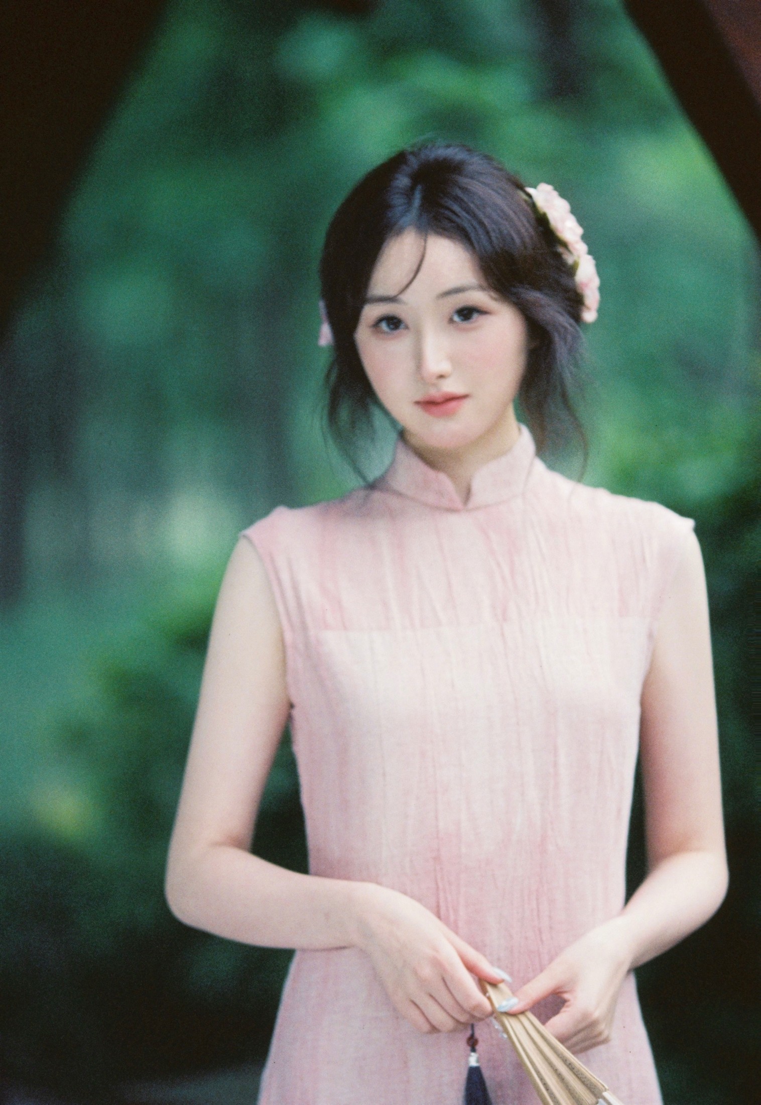 山山花桃 – 《往事流转在你眼眸》[16P] 插图1