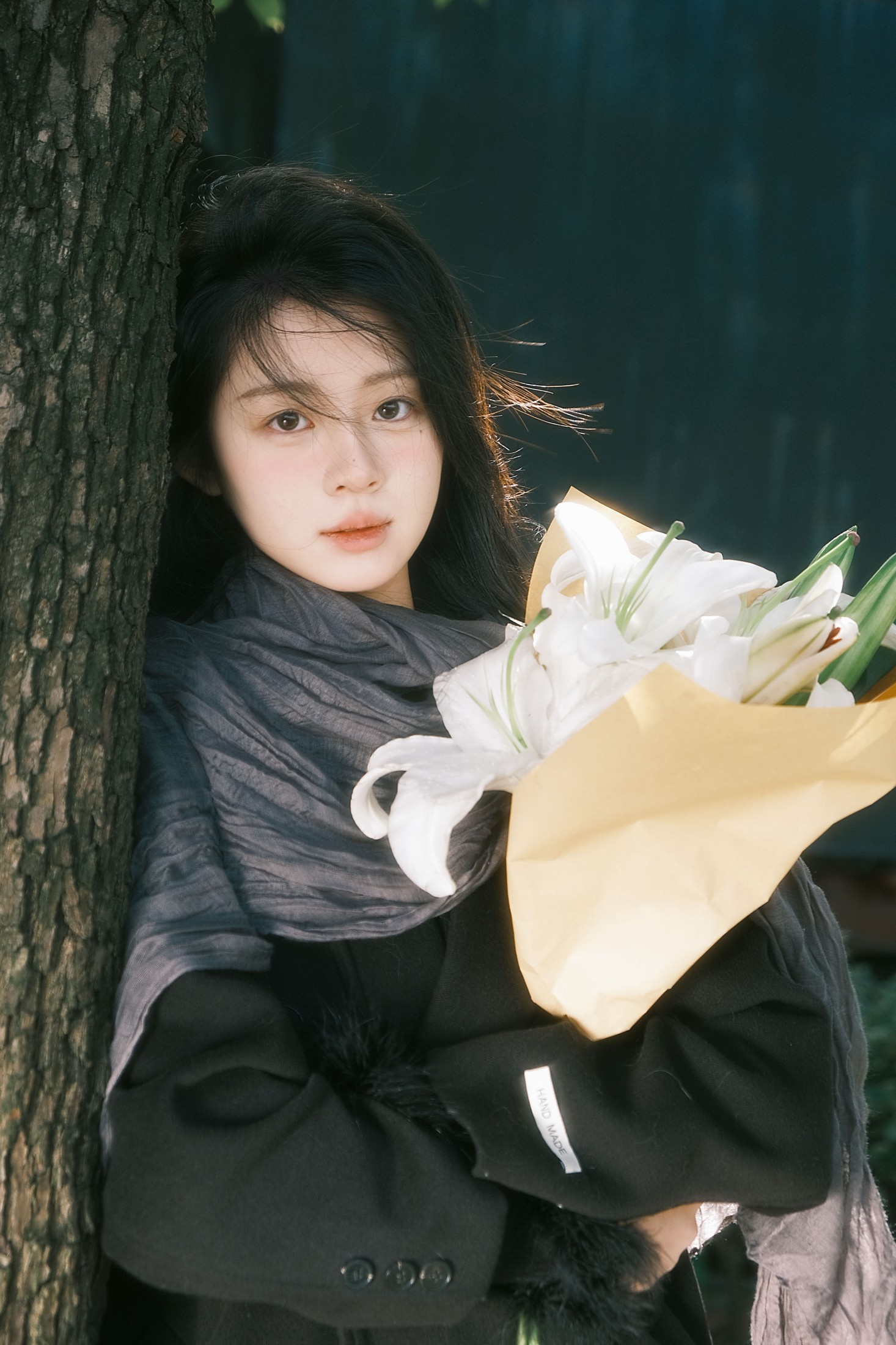 藍见冬 – 《她有种近乎神性的美》[12P] 插图1
