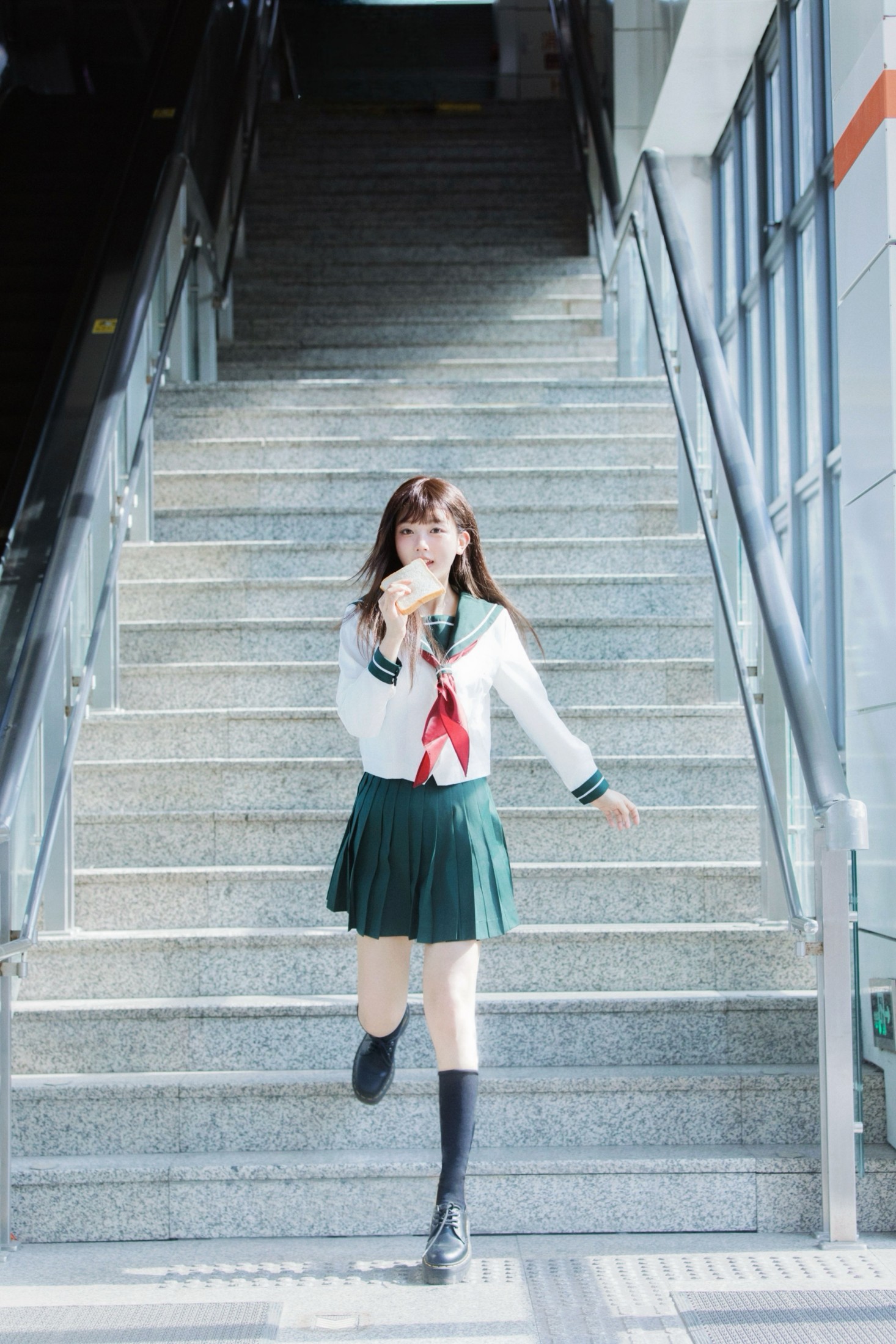  – 《地铁女孩》[29P] 插图1